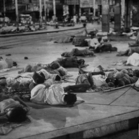 people-sleeping-on-streets-during-heat-calcutta-kolkata-1953